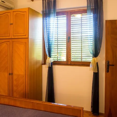 Ferienhaus Azur Budva